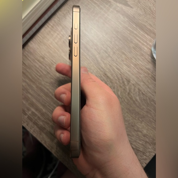 Iphone 16 Pro Max 128GB Desert Titanium Unlocked - Picture 4 of 7
